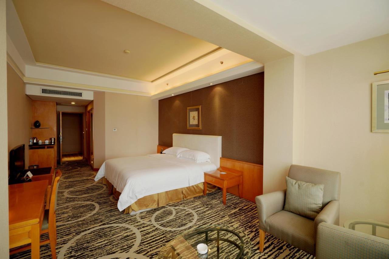 Guangzhou Baiyun Hotel Exterior foto A room at the hotel